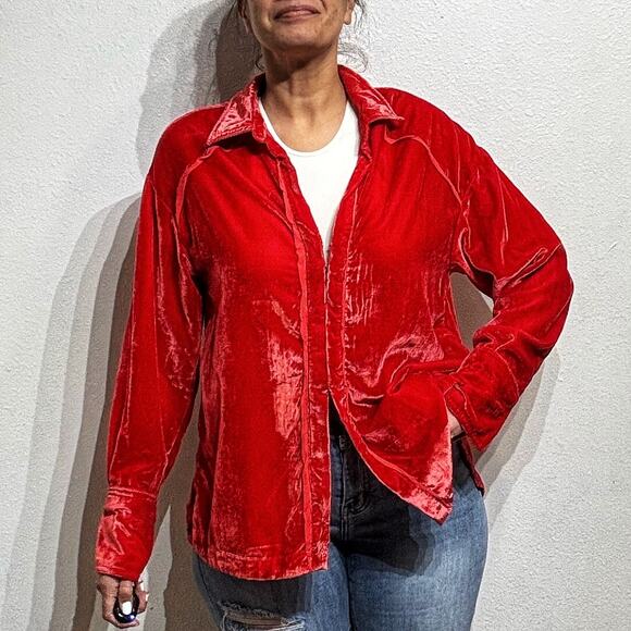 Free People We the Free Marianne Fiery Red Velvet Button Down Blouse Sz S NWT - Picture 1 of 13
